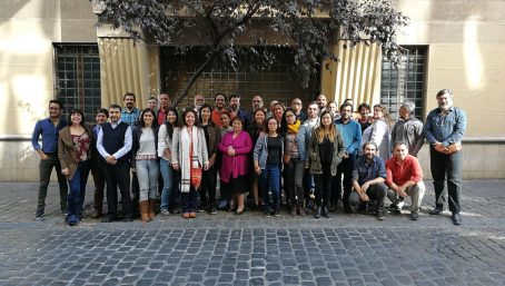 Grupo de trabajo en el taller de Santiago de Chile